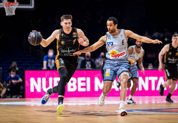 定军心的重 定军心的重