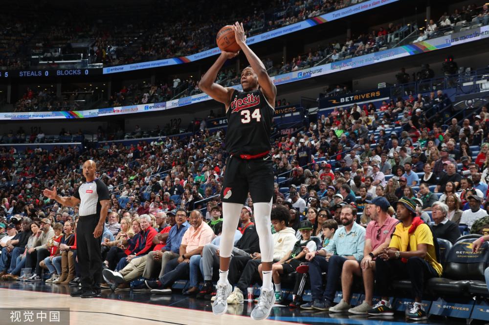 虽然每个人 虽然每个人